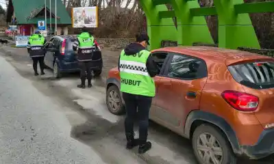 Dejó que su hija menor manejara y el video se hizo viral: la drástica sanción que recibió