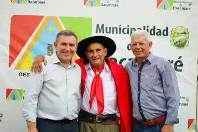 El emotivo homenaje a los pioneros de Itacaruaré en su 125° aniversario