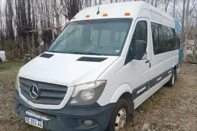 Rematan camionetas, camiones y hasta 19 cocinas en Neuquén: las bases van desde $32.000