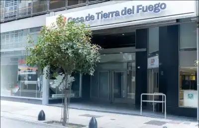 Fueguinos en Buenos Aires: el programa que promete acompañarlos deja afuera a muchos