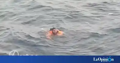 Cayó al mar cerca de Puerto Deseado y el video de su rescate estremece a todos