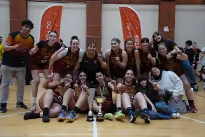 ¿Invictas y campeonas? El equipo que hizo historia en el básquet femenino provincial