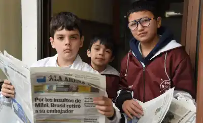 Tres chicos, dos maestras y un director: así es vivir en la escuela más solitaria de La Pampa
