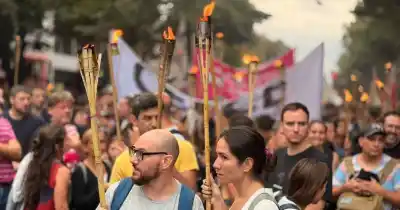 A un año de la ley que prometía financiamiento, la UNLP vuelve a las calles con un banderazo que promete ser multitudinario