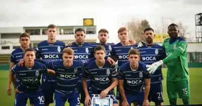 El debut soñado de Castillo: atajó, tapó y dejó su sello en el arco del Lobo
