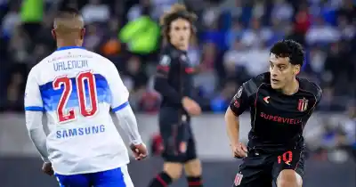 Tensión en el Cilindro: Tiago Palacios pidió la muda y el cuerpo médico saltó al campo