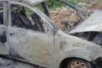 Hallan auto calcinado que habrían usado ladrones del millonario robo en Cambá Cuá