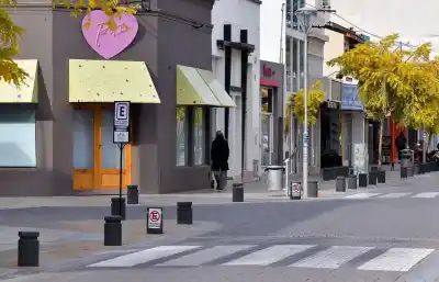 El drama de las familias endeudadas en Viedma: el consumo se derrumba y las PyMEs peligran