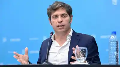 El plan de Kicillof que incomoda al peronismo: viaja a Chaco para un acto con la CGT y reuniones clave