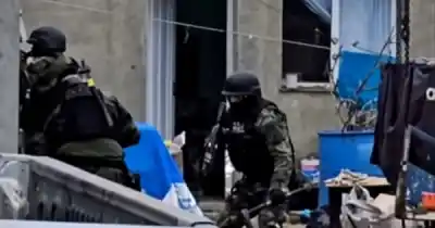 Megaoperativo en Santa Cruz por robo de cobre: secuestran armas, droga y una camioneta ligada a una causa con Cristina Kirchner