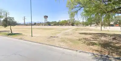 Atacó a su padre con un arma blanca en una cancha de fútbol y terminó detenida