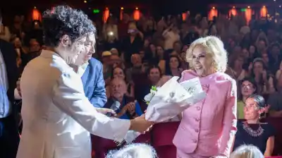 La noche que Mirtha Legrand no pudo contener las lágrimas en el teatro: el inesperado final que conmovió a todos