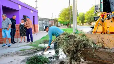 Operativo sorpresa en Villa Juana: Lo que encontraron tras las inundaciones dejó al intendente con un fuerte mensaje