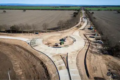 Asfaltan 10 kilómetros de la S-433: el detalle que cambiará la vida en Tinoco