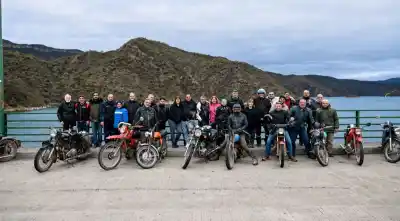 Coronel Moldes, epicentro de una travesía única: 36 motos clásicas desafiaron los caminos del Valle de Lerma