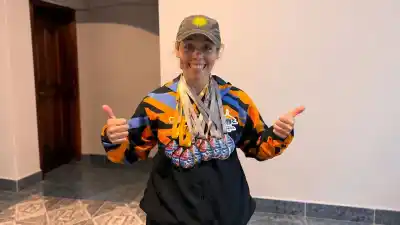 La nadadora que desafió al dolor: 9 medallas y un sueño mundialista
