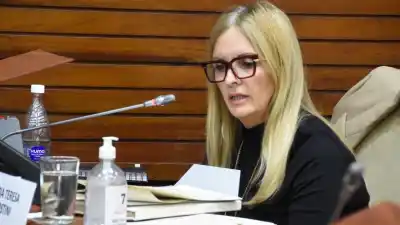 La diputada Agostini salió al cruce y reveló cifras que contradicen a Ballesty