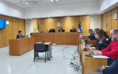 Violencia policial en Roca: el juicio que expone cómo torturaron a dos menores