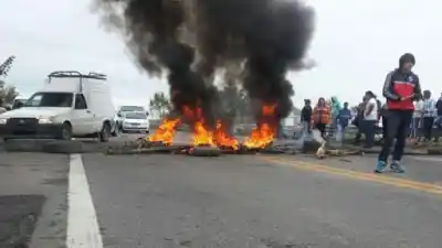 Dos cortes de ruta en Monteros ¡Atención!