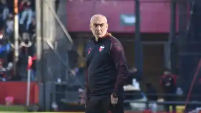 Colón: el cambio que baraja Delfino y la duda que no lo deja dormir
