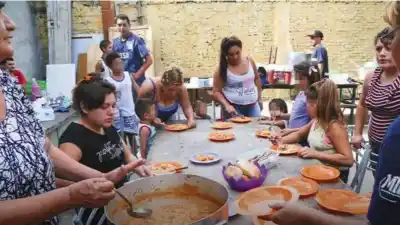 Sin trabajo ni ahorros: el drama invisible en los comedores del Conurbano