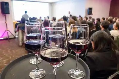 El primer Foro del Pinot Neuquino que reunió a toda la cadena vitivinícola
