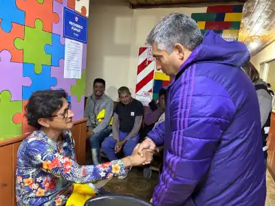 Promesas de empleo que terminan en la calle: la alerta del Hogar de Noche