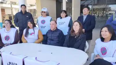 El gremio de los profesionales salió a denunciar persecución en Palpalá y reclama paritarias