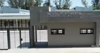 Insólito: quiso ingresar droga a una cárcel escondida en sobres de sopa y terminó detenida
