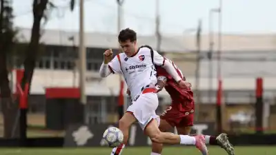 La reserva de Newell's se quedó con las manos vacías: el Grana lo sorprendió en el final