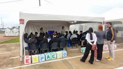 ¿Buscás carrera? La mega muestra educativa que ya atrae a miles de estudiantes en la Costanera