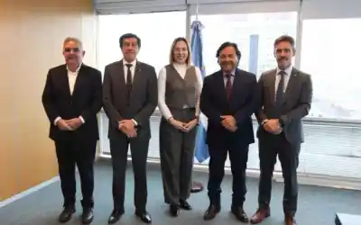 Litio: el plan federal que busca potenciar a los proveedores locales y que tiene a Jalil como protagonista