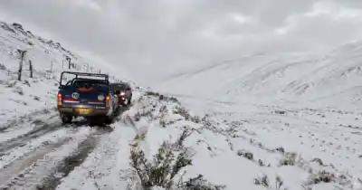 La nieve los obligó a cortar una ruta clave en Salta y hay incertidumbre