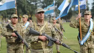El reclamo salarial de las fuerzas armadas llegó a la Casa Rosada: ¿qué resolvió Milei?