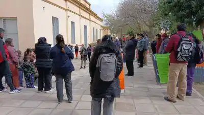 Alerta en Andalgalá: la Escuela N° 995 sin cargos clave y con clases intermitentes