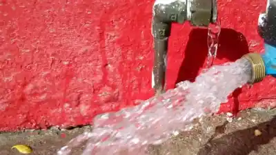 Se quedaron sin agua y descubrieron un insólito robo en sus casas