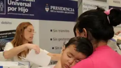 AUH septiembre 2026: cuánto se cobra tras el nuevo ajuste y qué pasa con el 20% retenido