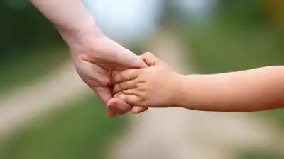 Polémica en Catamarca: buscan crear un registro contra madres que protegen a sus hijos