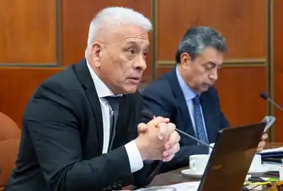 Convenio Vicuña: el PJ expuso su malestar por los plazos y el misterio detrás de los votos peronistas