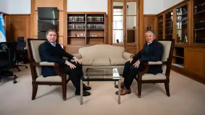 Santilli recibe a Figueroa en la Rosada y suma apoyos para la sesión clave de Diputados