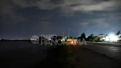 Alerta en la ribera: El Río Dulce crece y pone en vilo a un barrio de la capital
