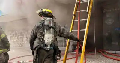 Una freidora desató el caos en un boliche de Quilmes: qué encontraron los bomberos al llegar