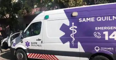 Alerta en Quilmes: el dramático momento en que una pasajera cayó de un colectivo y desató un operativo de emergencia