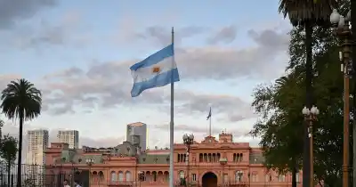 El Gobierno ya negocia con el PRO y da por descontado que Kicillof será el candidato del peronismo