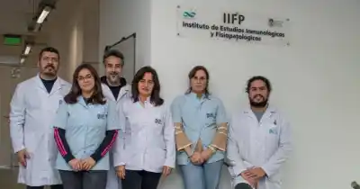 Un laboratorio de La Plata hace historia: es el primero en su tipo en obtener una acreditación internacional
