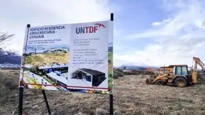 La UNTDF puso en marcha la obra de su primera residencia universitaria propia