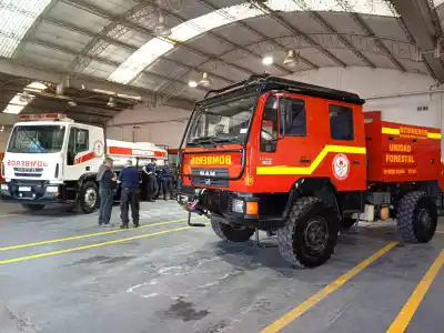Con una inversión millonaria, Bomberos de General Pico sumó dos unidades y un sistema de carga que marca un antes y un después