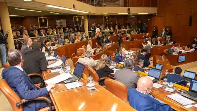 El voto que dividió al PJ: los 9 diputados que dijeron no al acuerdo con Vicuña
