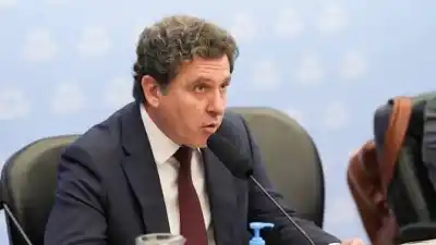 Duras críticas del ministro Fernández a los diputados que rechazaron el acuerdo con Vicuña