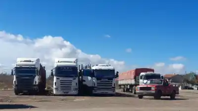 Varados en Jujuy: camioneros paraguayos esperan la reapertura del Paso de Jama
